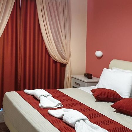 Helen Apartments & Studios Агиос Стефанос Экстерьер фото