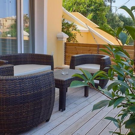 Helen Apartments & Studios Агиос Стефанос Экстерьер фото