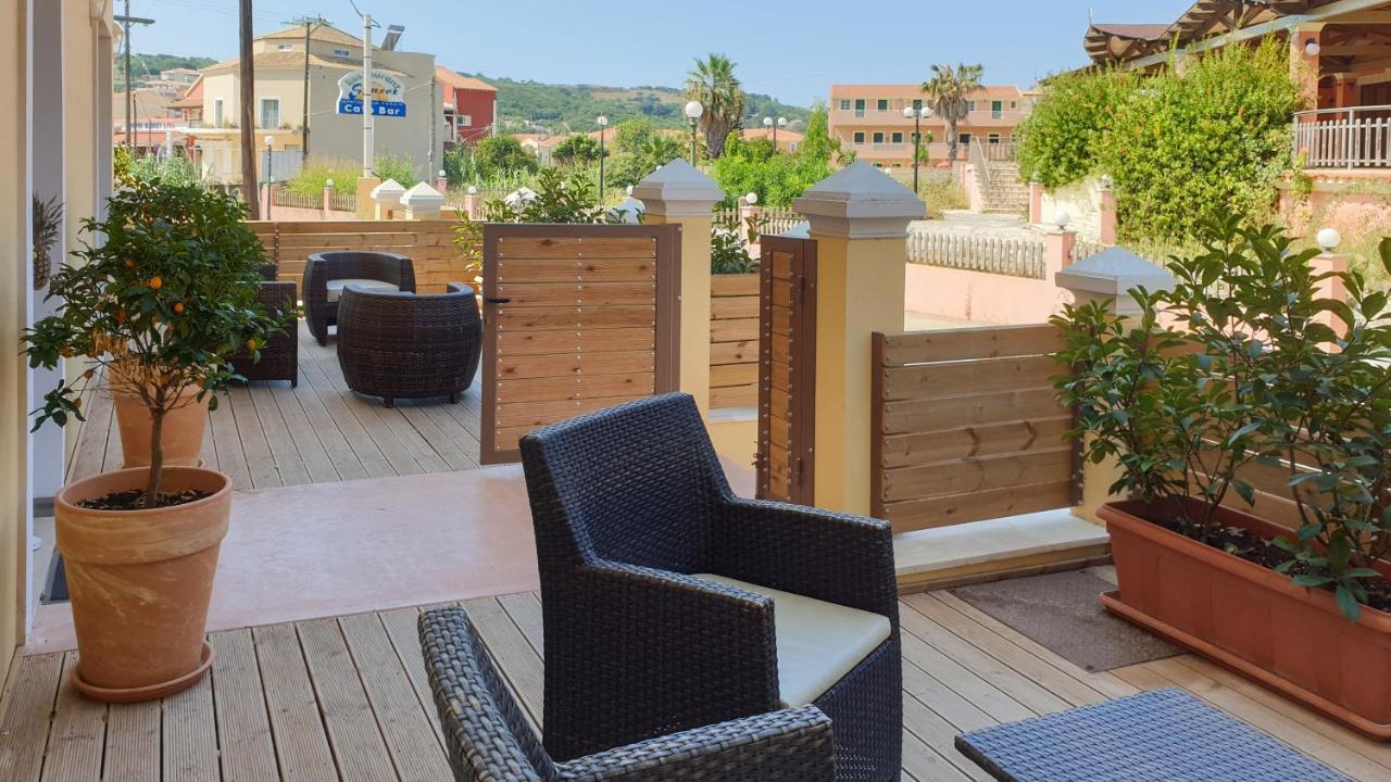 Helen Apartments & Studios Агиос Стефанос Экстерьер фото