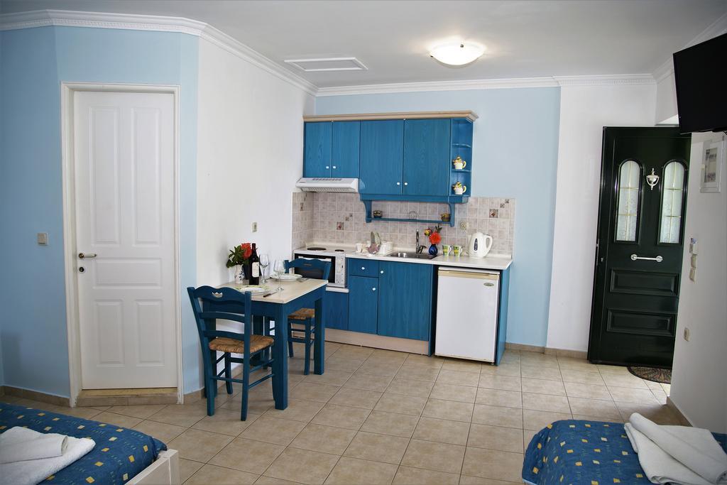 Helen Apartments & Studios Агиос Стефанос Экстерьер фото