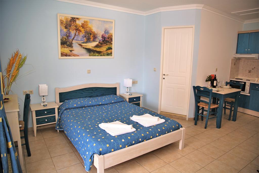 Helen Apartments & Studios Агиос Стефанос Экстерьер фото